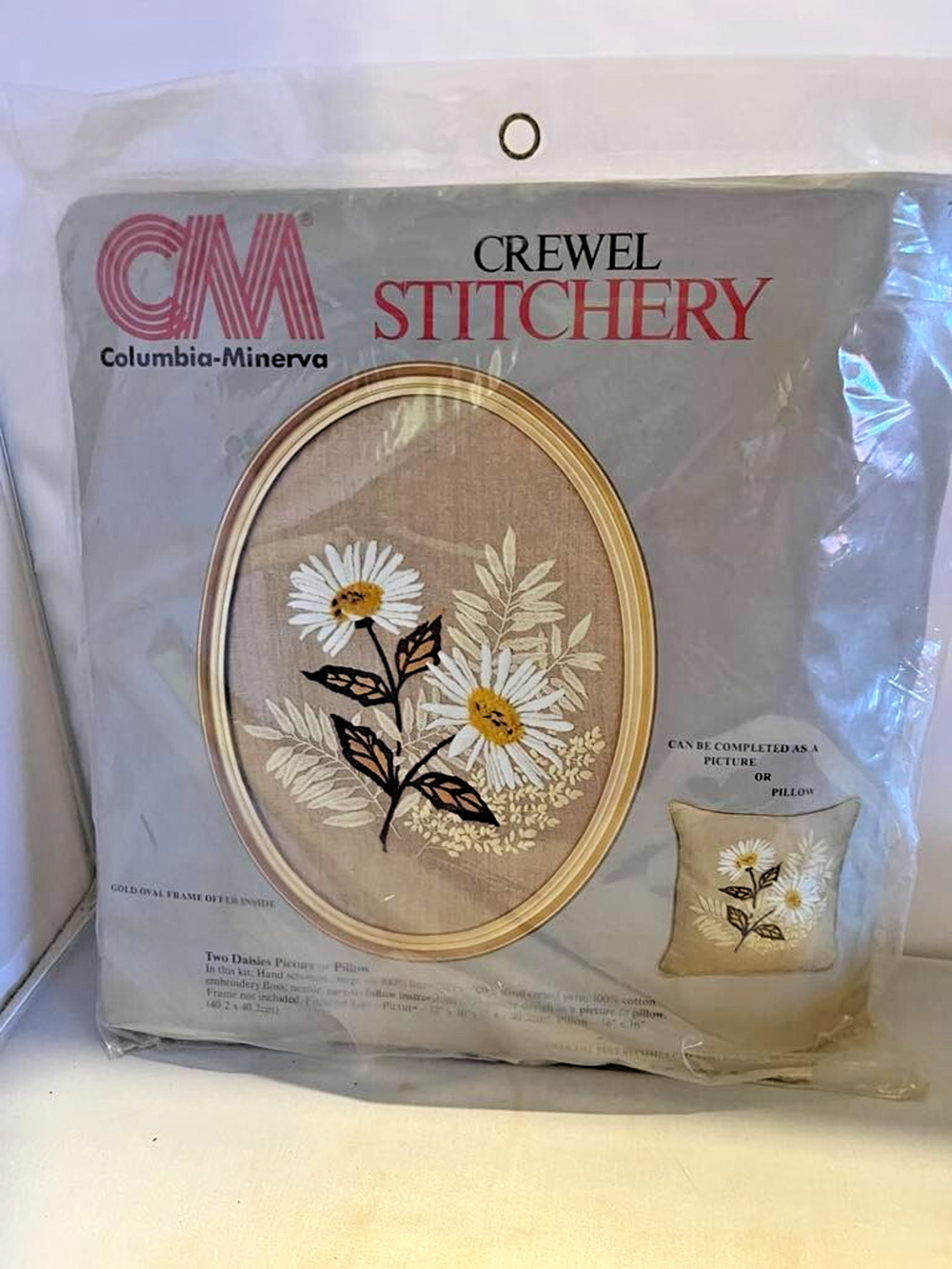 NIP 1982 Columbia Minerva Stamped Cross Stitch Kit Daisies Flowers Vintage Retro